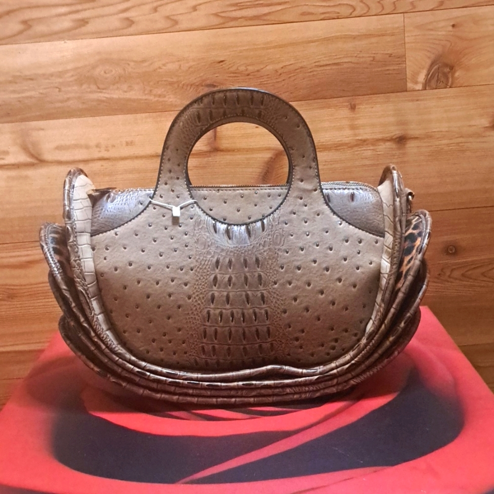 Handbag Republic Classic Handbag